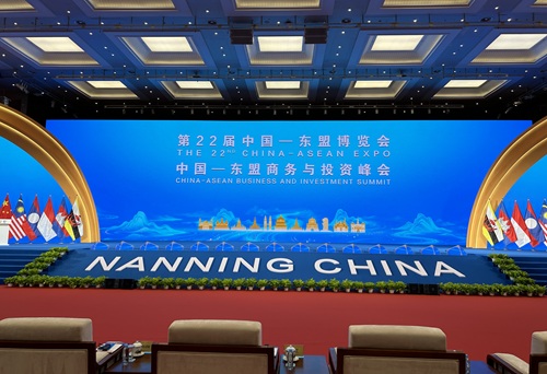 欧美激情性做爰免费视频