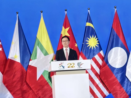 欧美激情性做爰免费视频